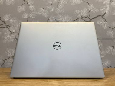 Laptop Dell Inspiron 16 5620 (i7-1260P/ 16GB/ 1TB SSD/ MX570 2GB/ 16